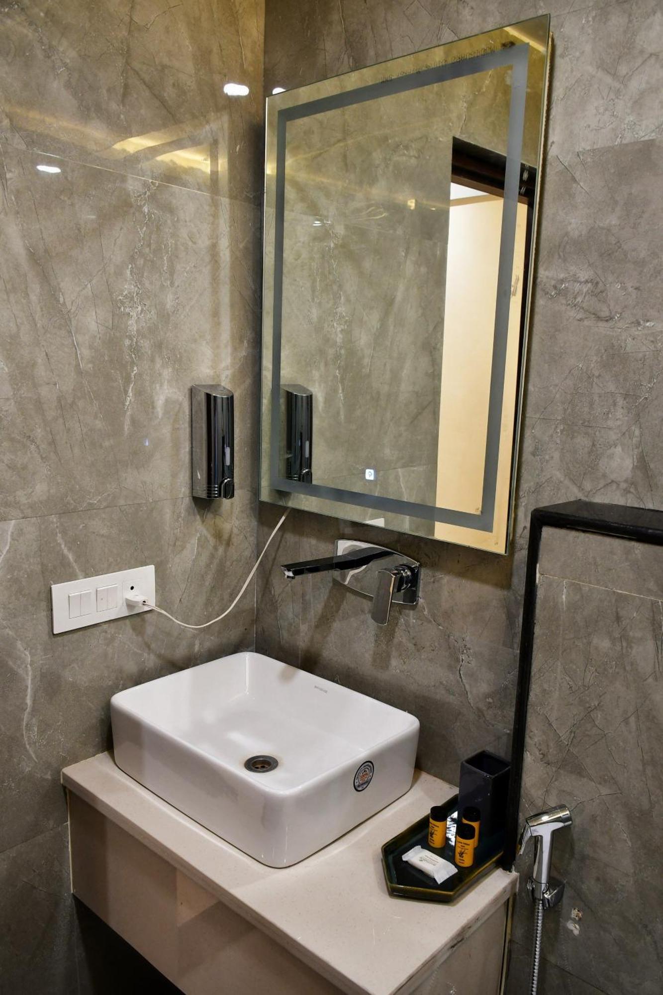 Hotel The Barrel House 4*
